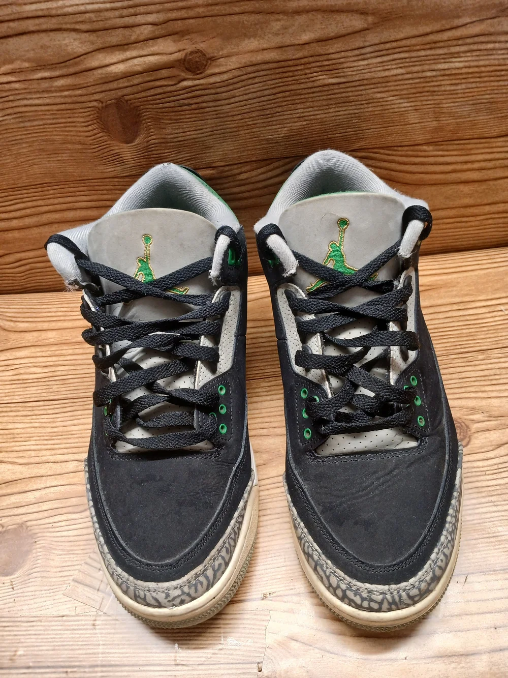 Air Jordan 3 Retro Athletic Sneakers in Black and Green Accent
